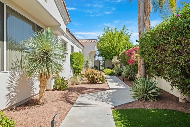 260 Tomahawk Drive, Palm Desert, CA 92211