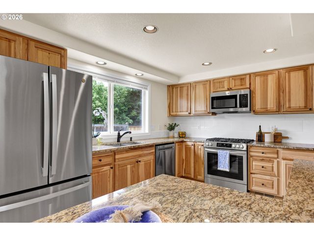 2954 BRETT Loop, Eugene, OR 97404