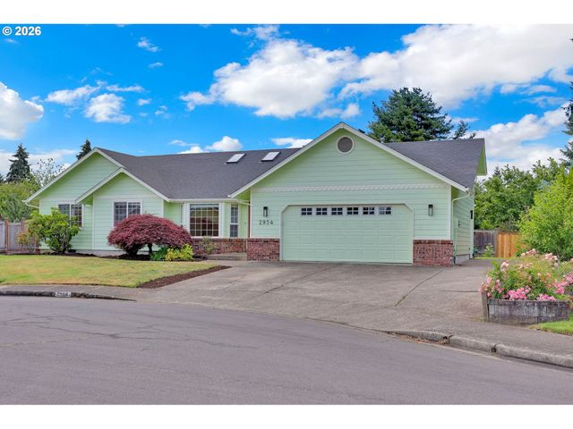 2954 BRETT Loop, Eugene, OR 97404