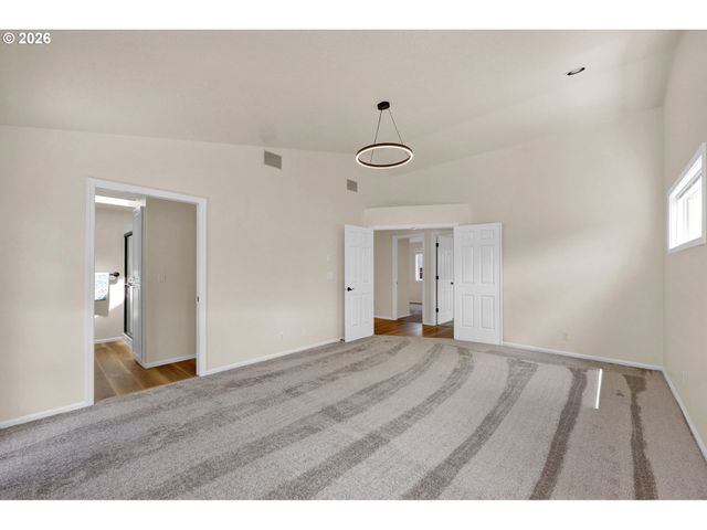 2954 BRETT Loop, Eugene, OR 97404