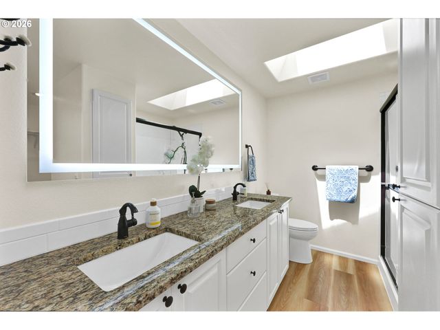 2954 BRETT Loop, Eugene, OR 97404