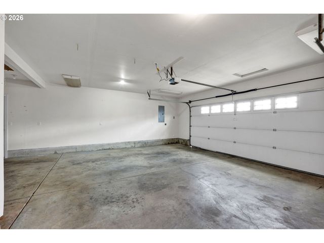 2954 BRETT Loop, Eugene, OR 97404