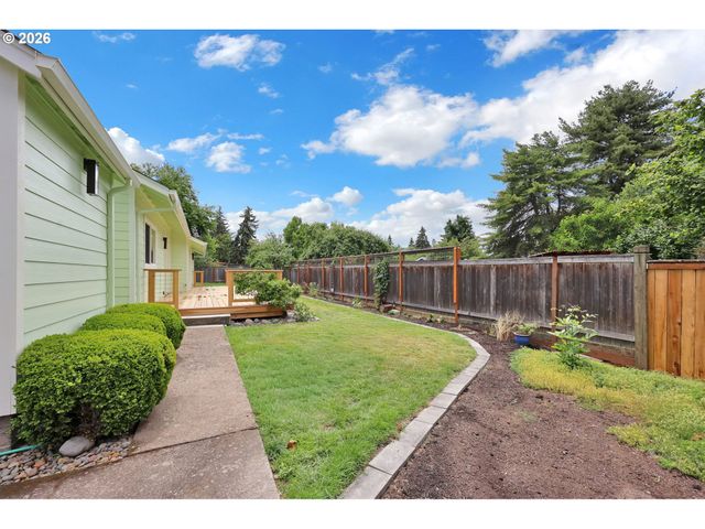 2954 BRETT Loop, Eugene, OR 97404