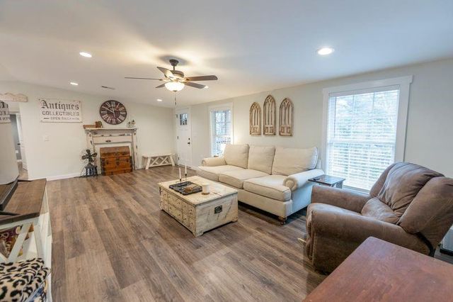 149 Pinewood Trail, Dawsonville, GA 30534