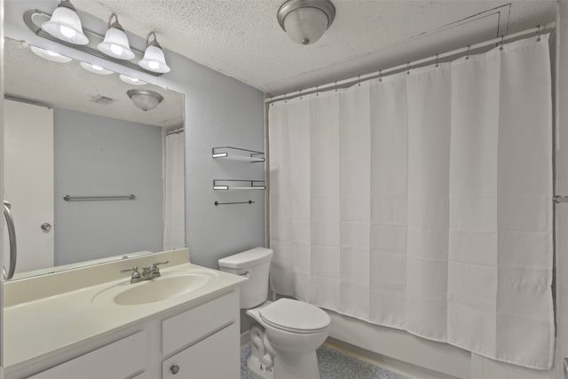 10650 Steppington Drive 211, Dallas, TX 75230