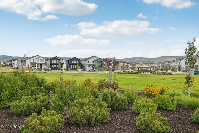 6852 Mountain Maple Drive, Park City, UT 84098