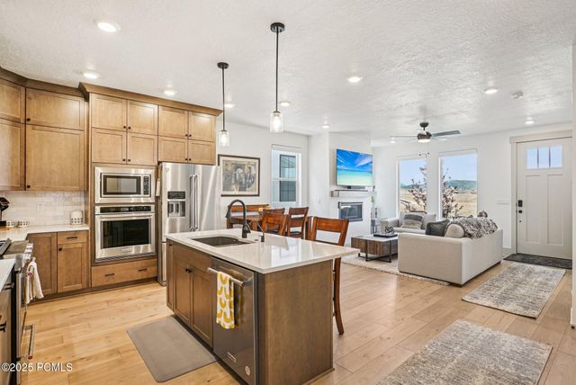 6852 Mountain Maple Drive, Park City, UT 84098