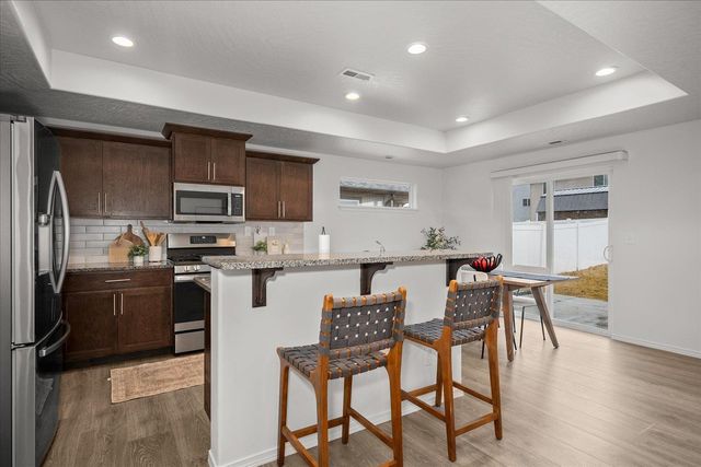 216 S Lawson St St, Airway Heights, WA 99001