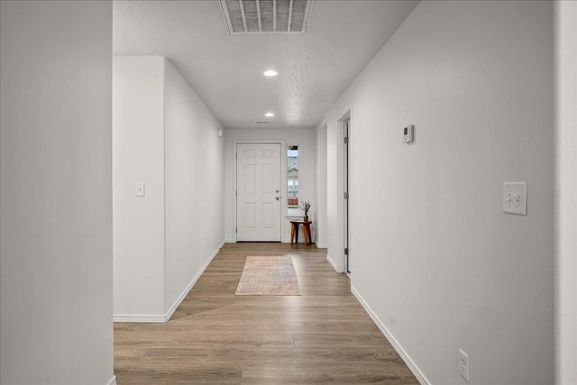 216 S Lawson St St, Airway Heights, WA 99001