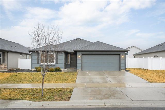 216 S Lawson St St, Airway Heights, WA 99001