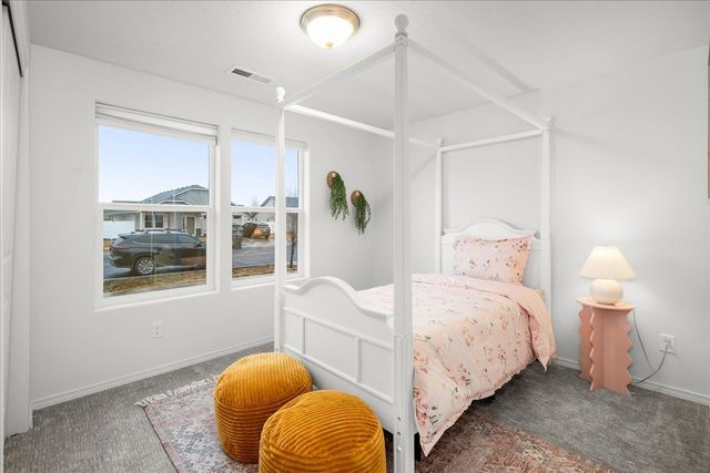 216 S Lawson St St, Airway Heights, WA 99001