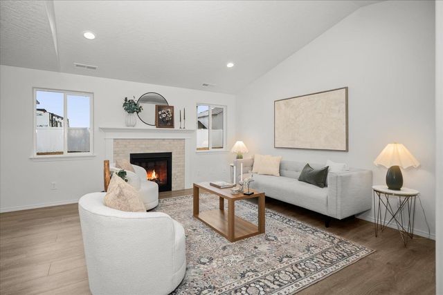 216 S Lawson St St, Airway Heights, WA 99001