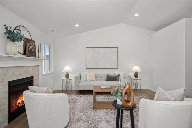 216 S Lawson St St, Airway Heights, WA 99001