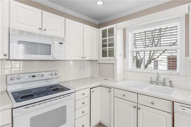 7508 Riverside Court, Clemmons, NC 27012