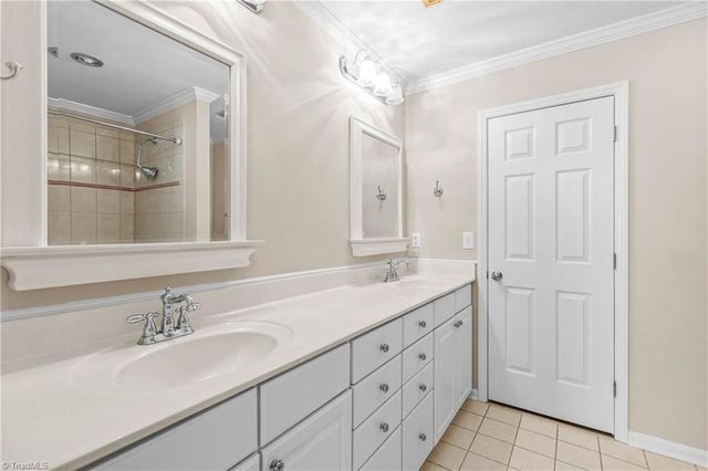 7508 Riverside Court, Clemmons, NC 27012