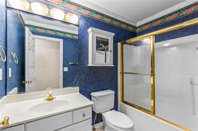 7508 Riverside Court, Clemmons, NC 27012