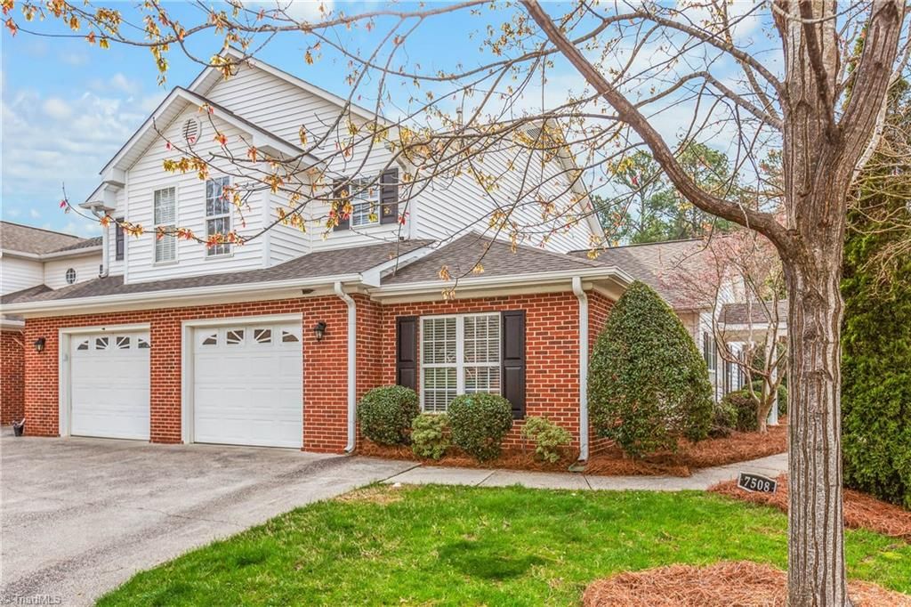 7508 Riverside Court, Clemmons, NC 27012