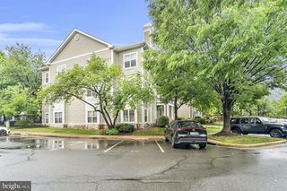 1701 LAKE SHORE CREST DR #31, Reston, VA 20190