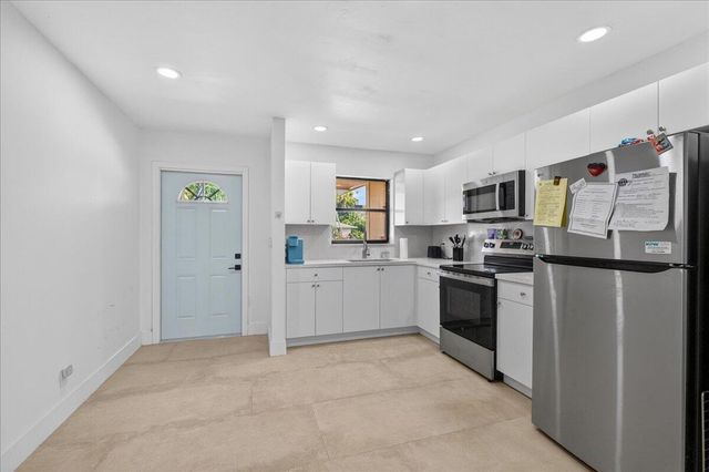 12452 Guilford Way, Wellington, FL 33414