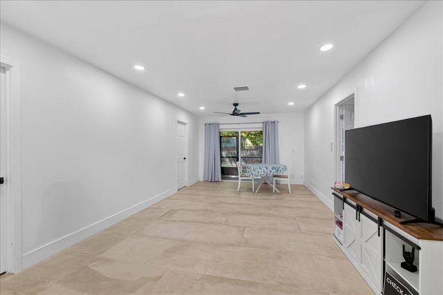 12452 Guilford Way, Wellington, FL 33414