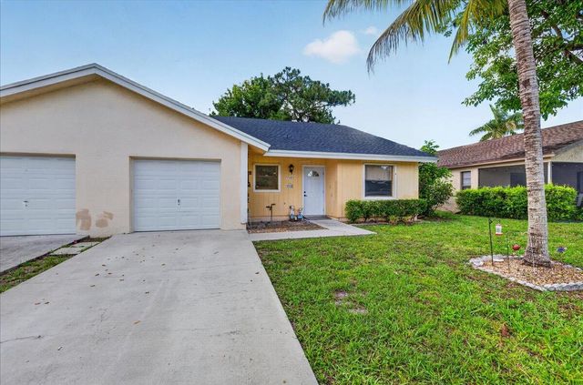 12452 Guilford Way, Wellington, FL 33414