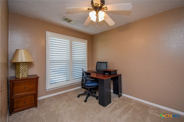 1730 Avenue C F, El Campo, TX 77437