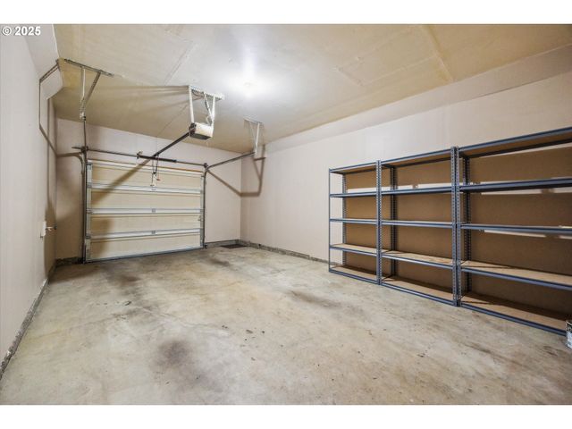 14781 Sw BEARD Rd 102, Beaverton, OR 97007