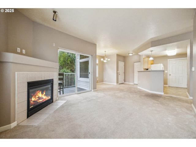 14781 Sw BEARD Rd 102, Beaverton, OR 97007