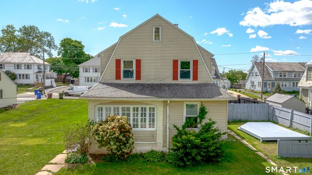 57 Washington Circle, West Hartford, CT 06119