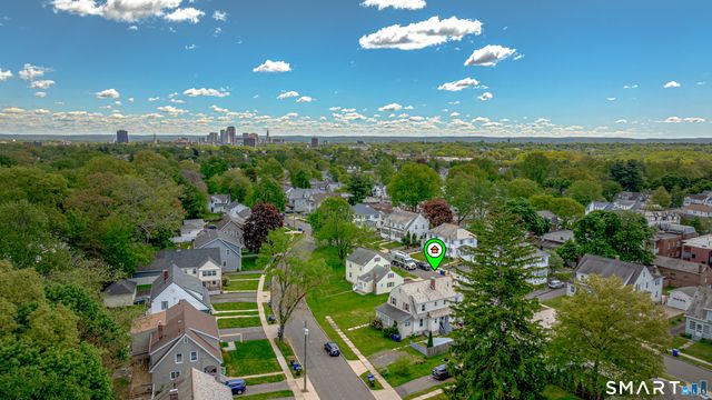 57 Washington Circle, West Hartford, CT 06119