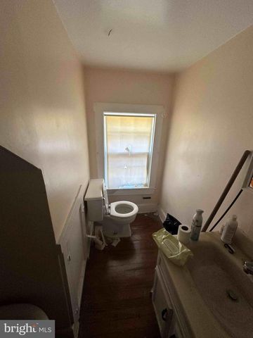 406 ANTHWYN RD, Narberth, PA 19072