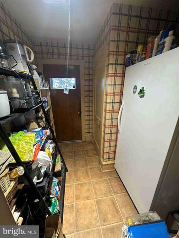 406 ANTHWYN RD, Narberth, PA 19072