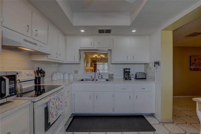 1415 DOOLITTLE LANE 204, Dunedin, FL 34698