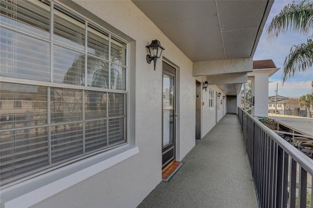 1415 DOOLITTLE LANE 204, Dunedin, FL 34698