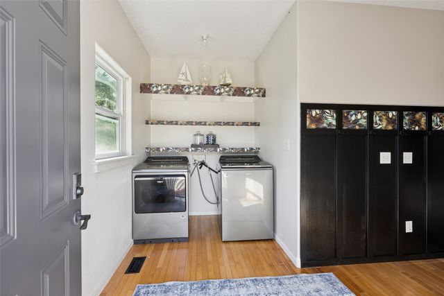 702 Marshall Court N, Prairie City, IA 50228