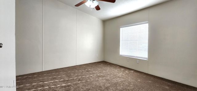 2820 N 19th Street, Ocean Springs, MS 39564
