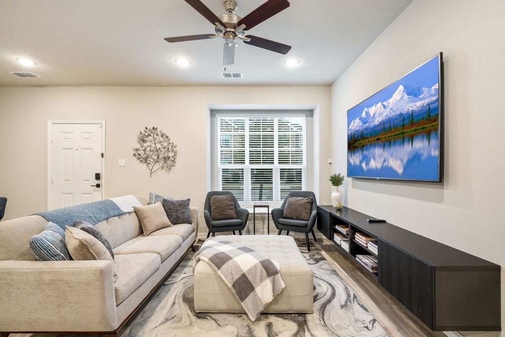 1247 Jones Trail, Lewisville, TX 75077