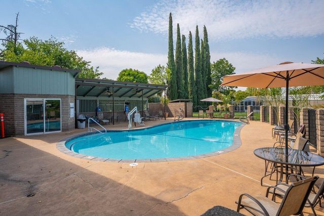 20350 Hole In One Dr Drive, 118, Redding, CA 96002