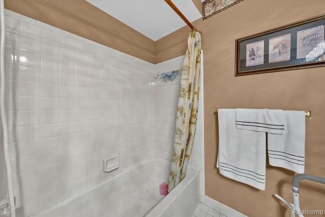 23553 Northport Drive, Clinton Township, MI 48036