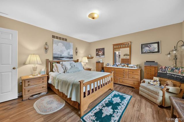 23553 Northport Drive, Clinton Township, MI 48036