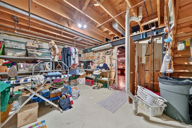 23553 Northport Drive, Clinton Township, MI 48036