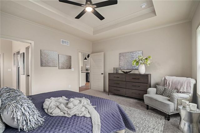 6034 Apache Drive, Shawnee, KS 66226