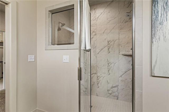 6034 Apache Drive, Shawnee, KS 66226