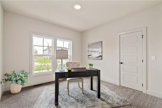 6034 Apache Drive, Shawnee, KS 66226