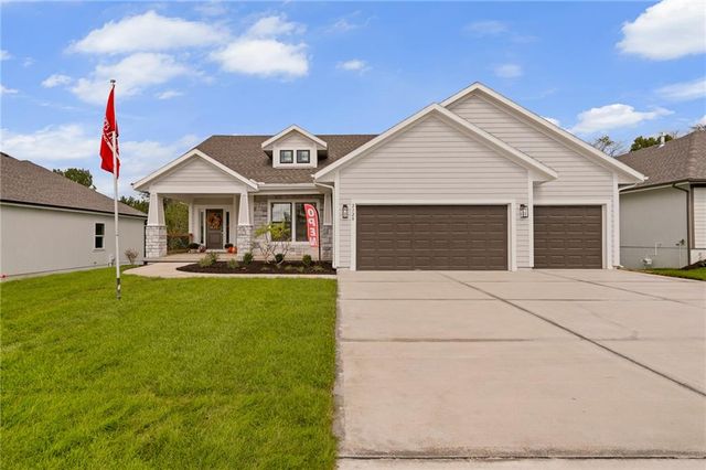 6034 Apache Drive, Shawnee, KS 66226