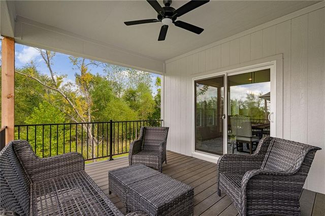 6034 Apache Drive, Shawnee, KS 66226