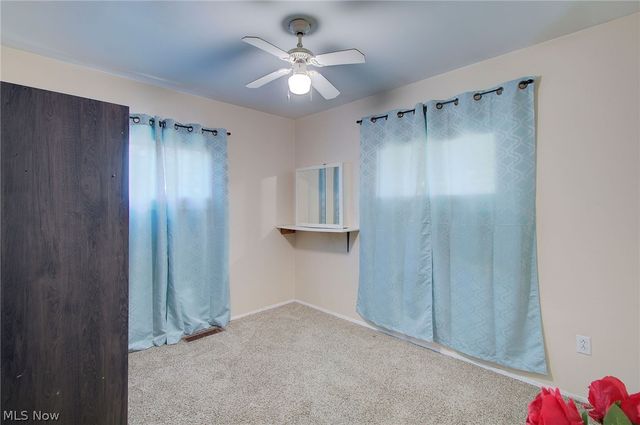 410 Southward Drive, Youngstown, OH 44515