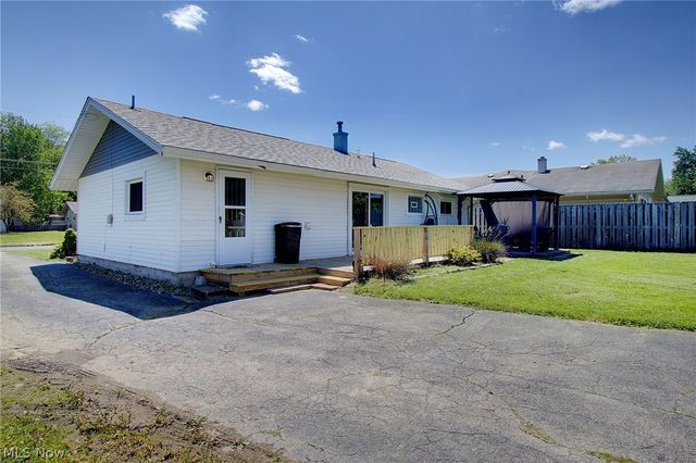 410 Southward Drive, Youngstown, OH 44515
