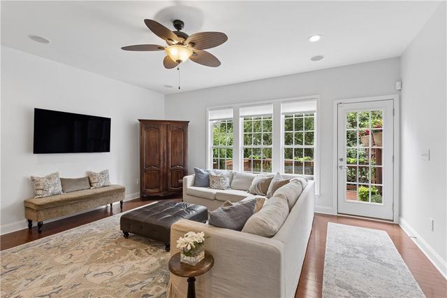1881 Ridgemont Lane, Decatur, GA 30033