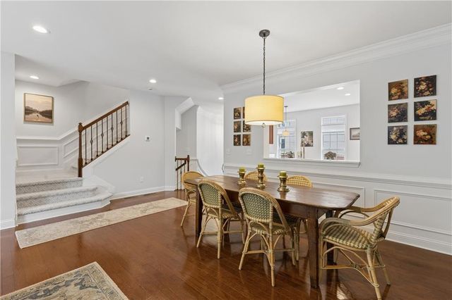 1881 Ridgemont Lane, Decatur, GA 30033